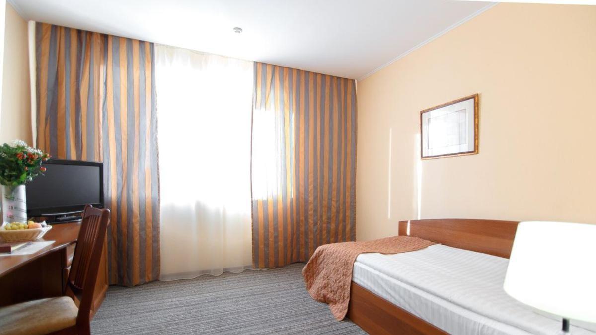 Optima Kropyvnytskyi Hotel Εξωτερικό φωτογραφία