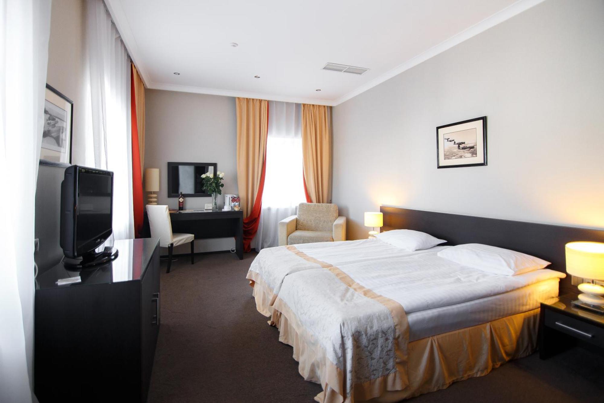 Optima Kropyvnytskyi Hotel Εξωτερικό φωτογραφία