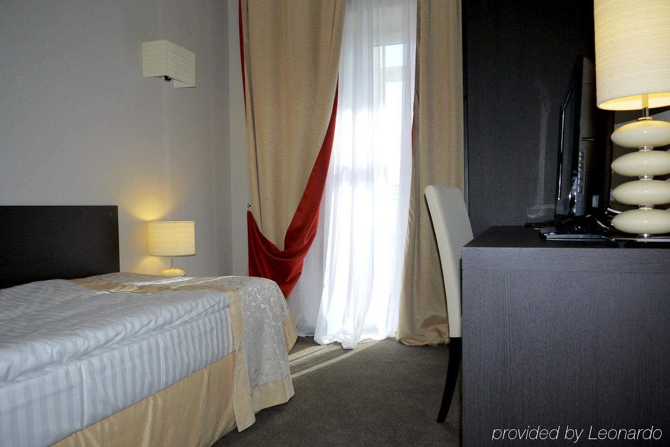 Optima Kropyvnytskyi Hotel Εξωτερικό φωτογραφία