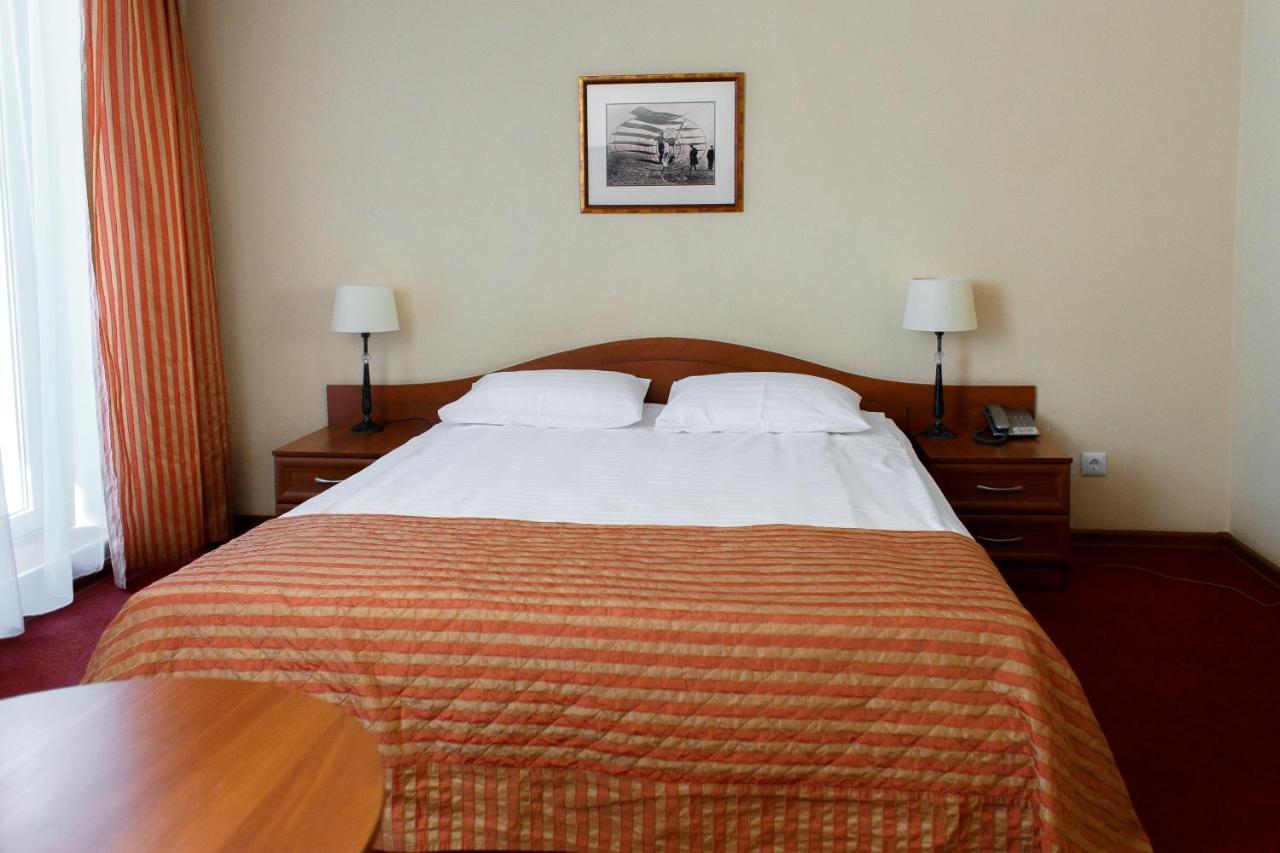 Optima Kropyvnytskyi Hotel Εξωτερικό φωτογραφία