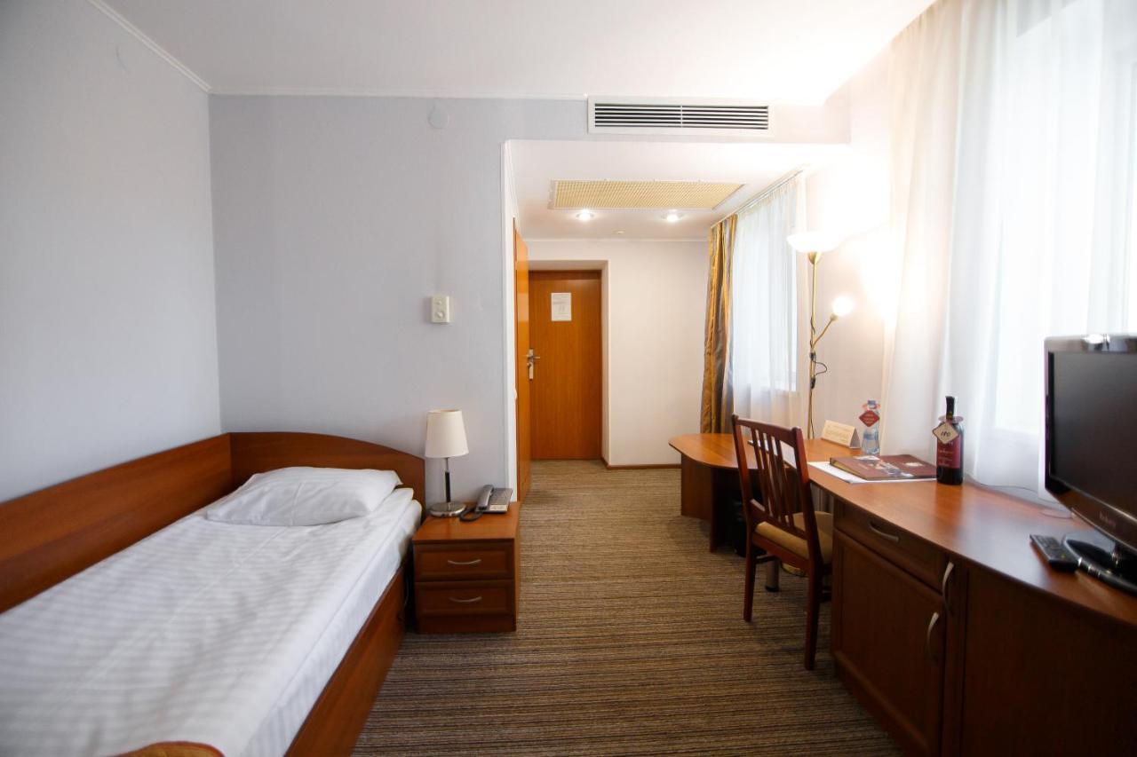 Optima Kropyvnytskyi Hotel Εξωτερικό φωτογραφία