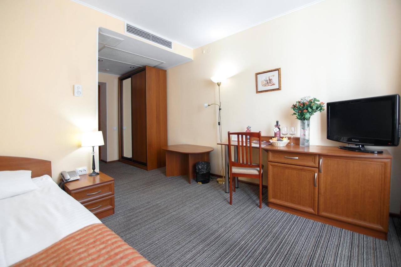 Optima Kropyvnytskyi Hotel Εξωτερικό φωτογραφία