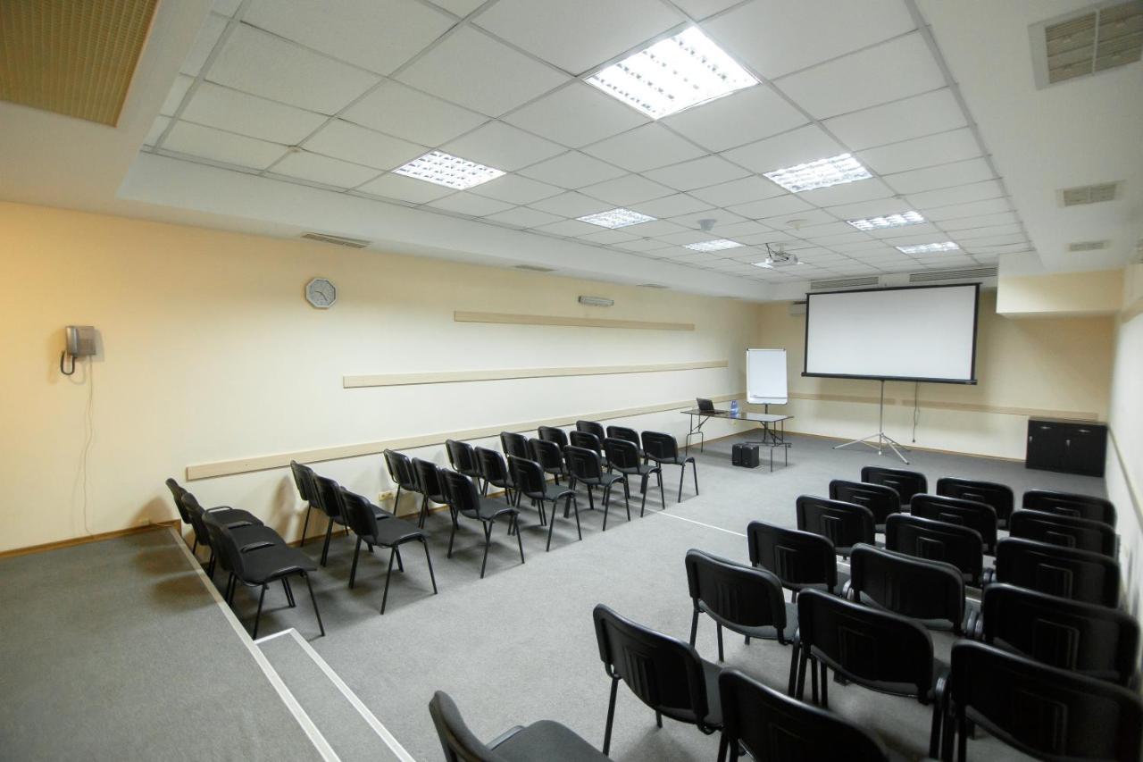 Optima Kropyvnytskyi Hotel Εξωτερικό φωτογραφία